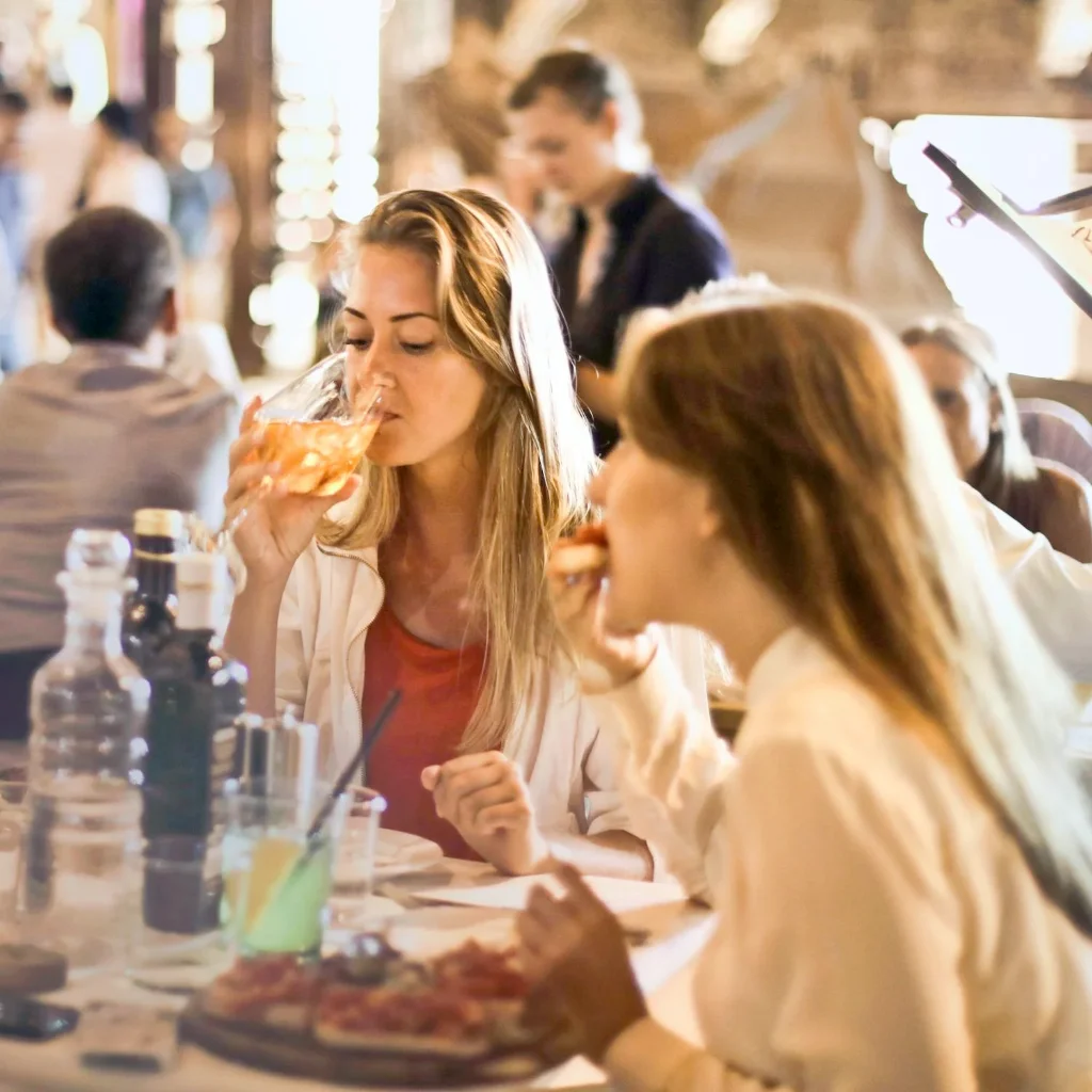 Craft Cocktails at Foxy's Bar